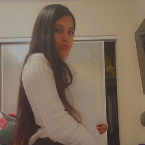 Meet your Posher, Selena